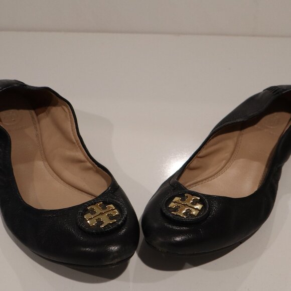 Tory Burch Black Monogram Flats - Size 7.5 ALMOST NEW CONDITION! - Picture 6 of 8